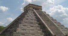 Enteráte qué hay debajo de una de las pirámides mayas más conocidas