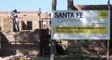 Construcción de las  40 viviendas a  paso lento.