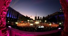 Cristina se despidió ante una multitud en Plaza de Mayo