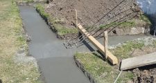 Avanzan los trabajo en la construcción de la tribuna del Club Huracán de Vera.